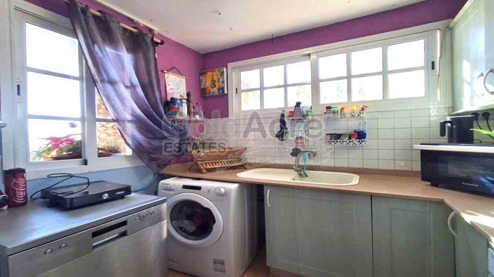 Image No.58-3 Bed Villa for sale