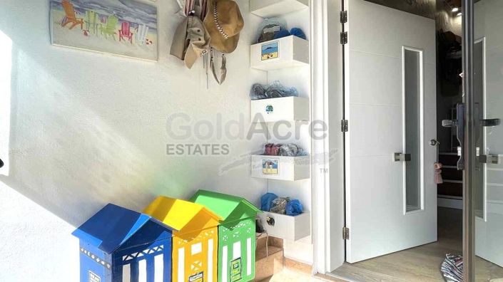 Image No.20-2 Bed House for sale