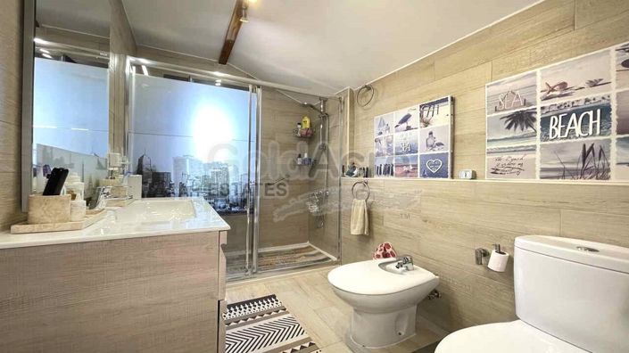 Image No.37-2 Bed House for sale