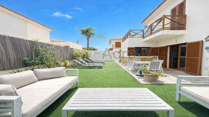 Image No.12-3 Bed Villa for sale