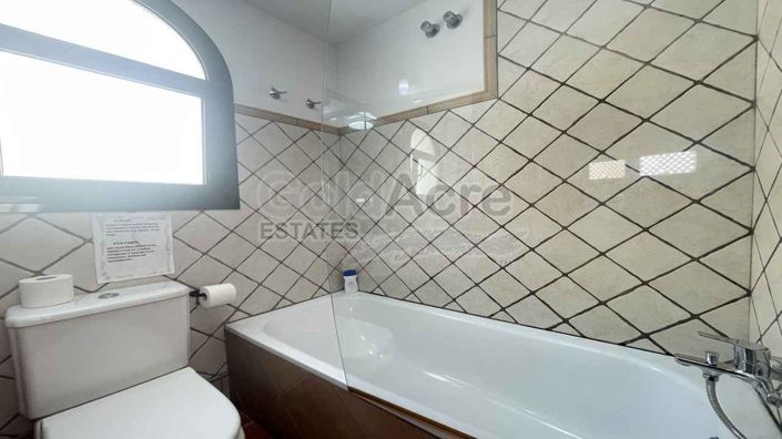 Image No.9-3 Bed Villa for sale