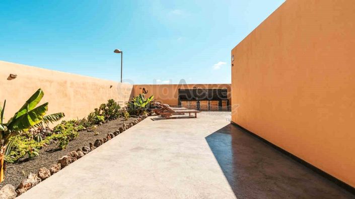 Image No.54-3 Bed Villa for sale