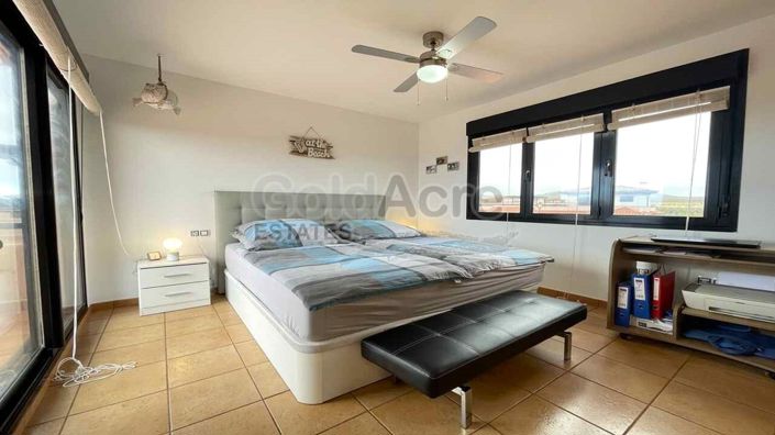 Image No.35-2 Bed Villa for sale