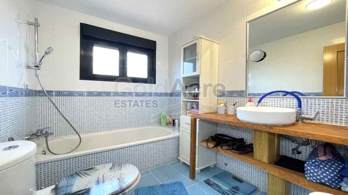 Image No.32-2 Bed Villa for sale