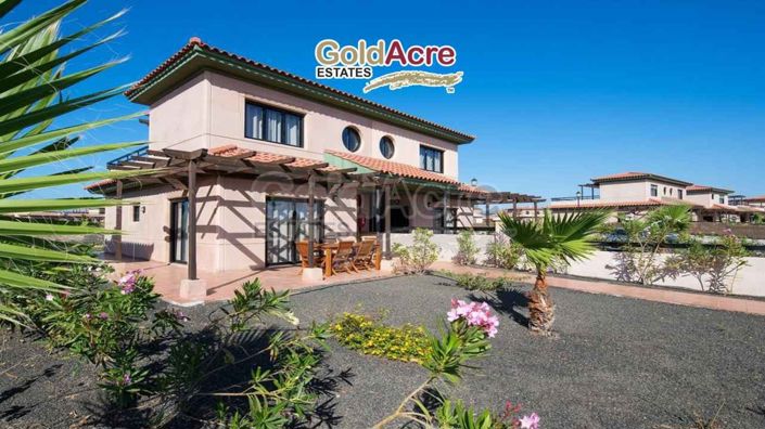 Image No.2-3 Bed Villa for sale