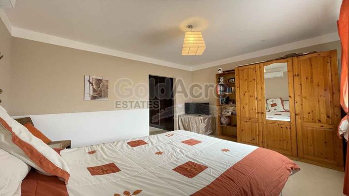 Image No.37-3 Bed Villa for sale