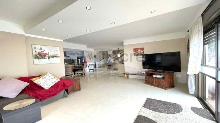 Image No.5-3 Bed Villa for sale