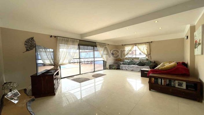 Image No.20-3 Bed Villa for sale