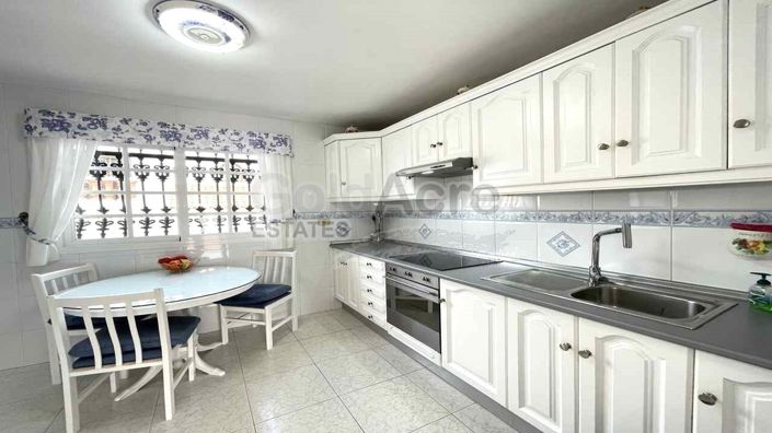 Image No.26-3 Bed Villa for sale