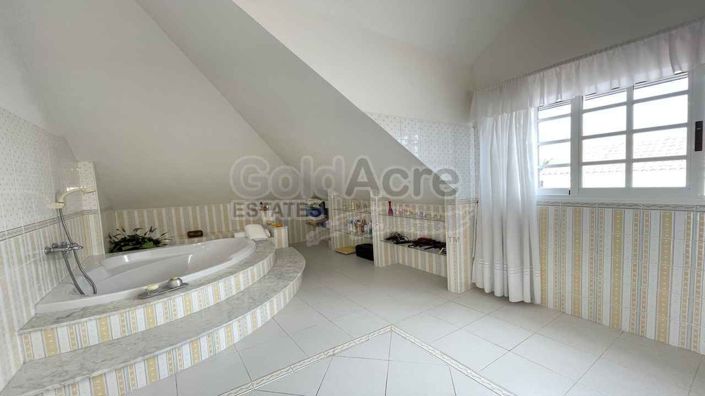 Image No.50-3 Bed Villa for sale