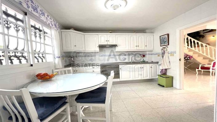 Image No.6-3 Bed Villa for sale