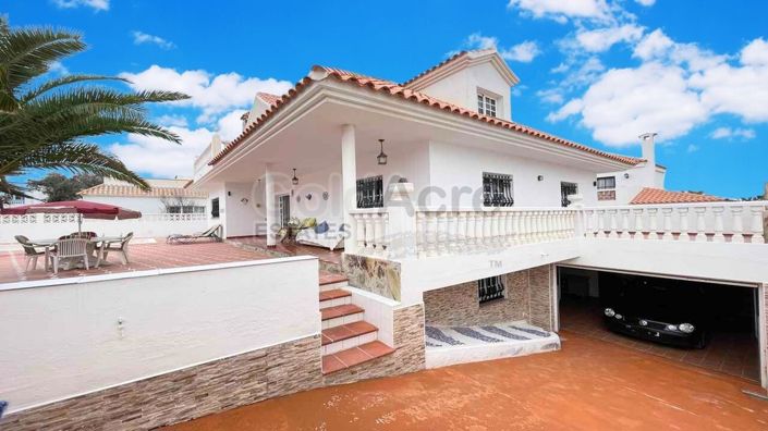 Image No.54-3 Bed Villa for sale