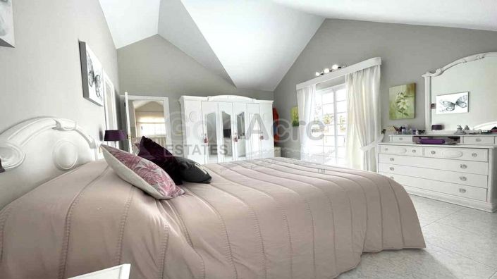 Image No.7-3 Bed Villa for sale