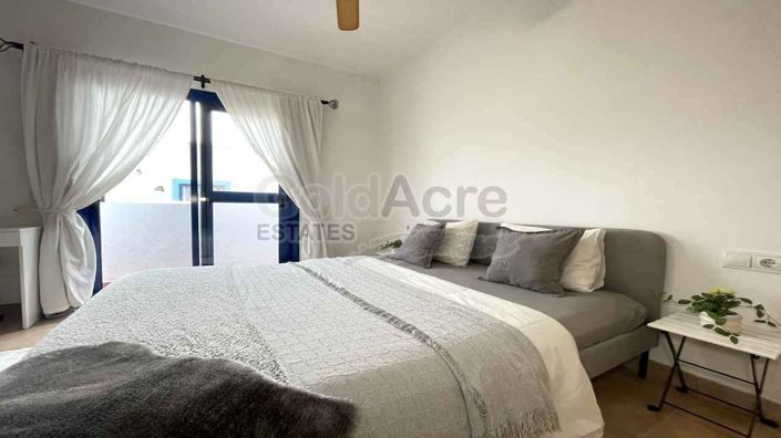 Image No.25-2 Bed Villa for sale