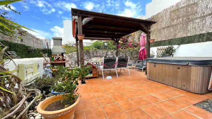 Image No.3-2 Bed Villa for sale