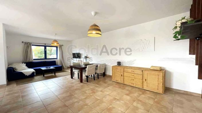 Image No.4-2 Bed Villa for sale