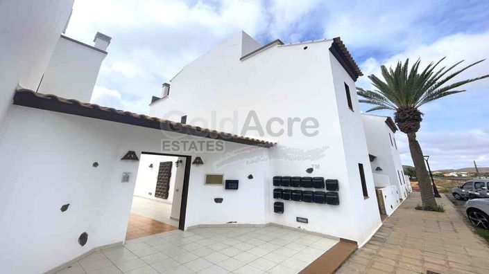 Image No.10-3 Bed Villa for sale