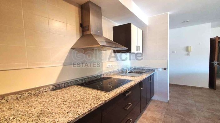 Image No.18-2 Bed Apartment for sale