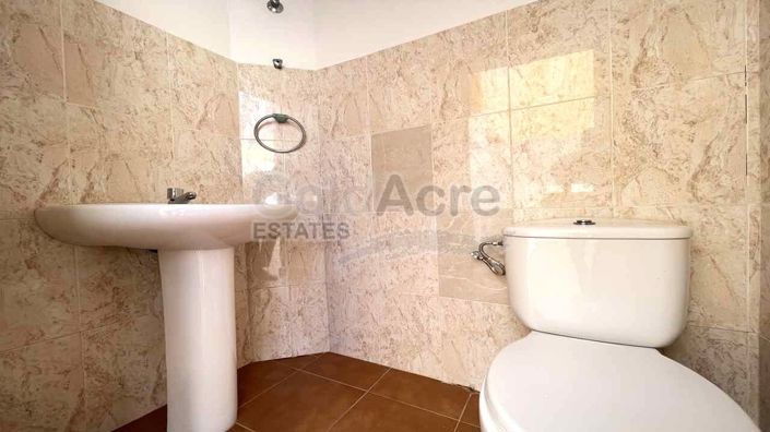 Image No.19-2 Bed Villa for sale