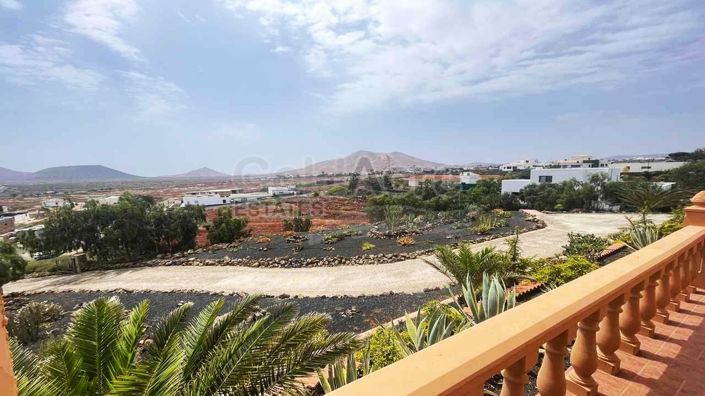 Image No.13-3 Bed Villa for sale