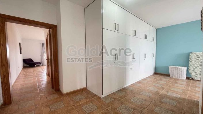 Image No.34-3 Bed Villa for sale