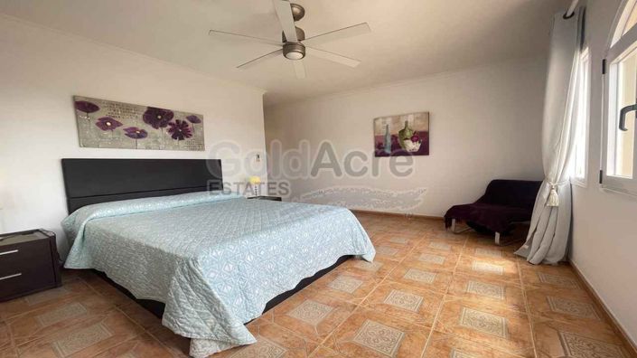 Image No.38-3 Bed Villa for sale