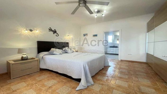 Image No.44-3 Bed Villa for sale