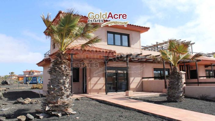 Image No.2-2 Bed Villa for sale