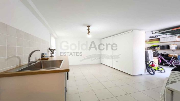 Image No.12-2 Bed Bungalow for sale