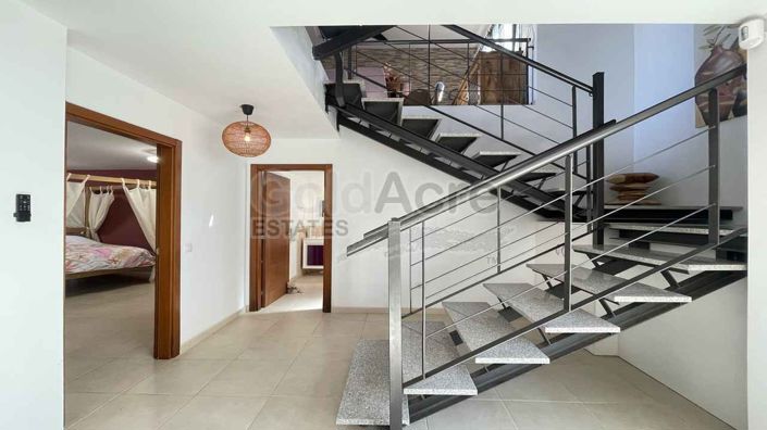 Image No.33-2 Bed Villa for sale