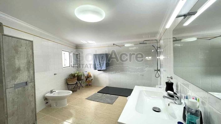 Image No.30-3 Bed Apartment for sale