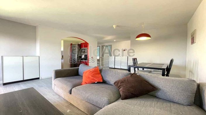Image No.20-2 Bed Apartment for sale