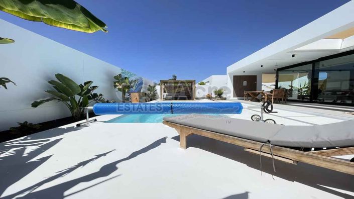 Image No.11-3 Bed Villa for sale