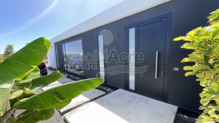 Image No.22-3 Bed Villa for sale