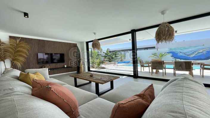 Image No.24-3 Bed Villa for sale
