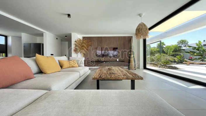 Image No.25-3 Bed Villa for sale