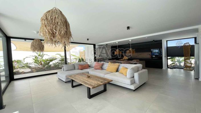 Image No.26-3 Bed Villa for sale