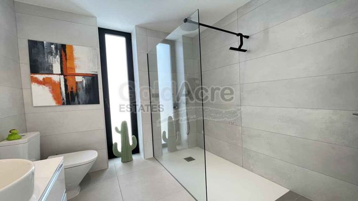 Image No.36-3 Bed Villa for sale