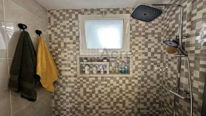 Image No.42-2 Bed Villa for sale