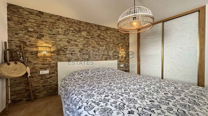 Image No.45-2 Bed Villa for sale