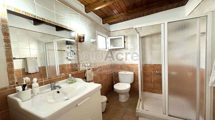 Image No.46-2 Bed Villa for sale