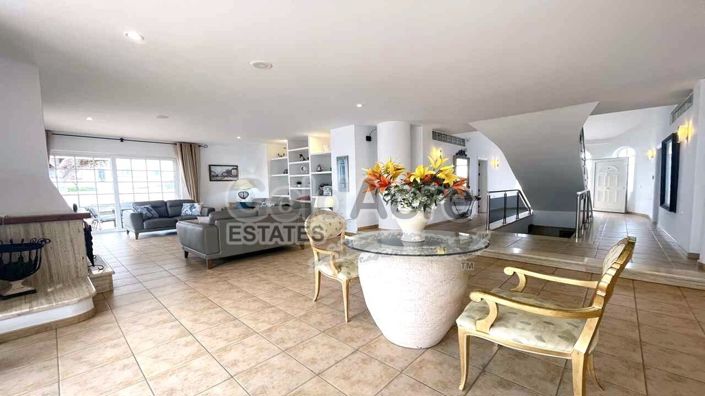 Image No.19-4 Bed Villa for sale