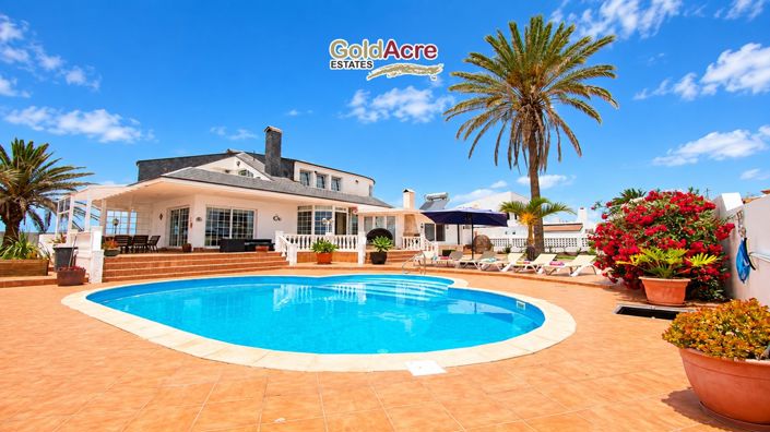 Image No.2-4 Bed Villa for sale