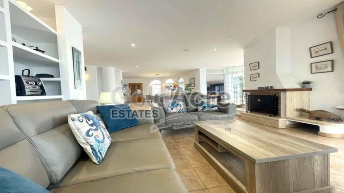 Image No.4-4 Bed Villa for sale