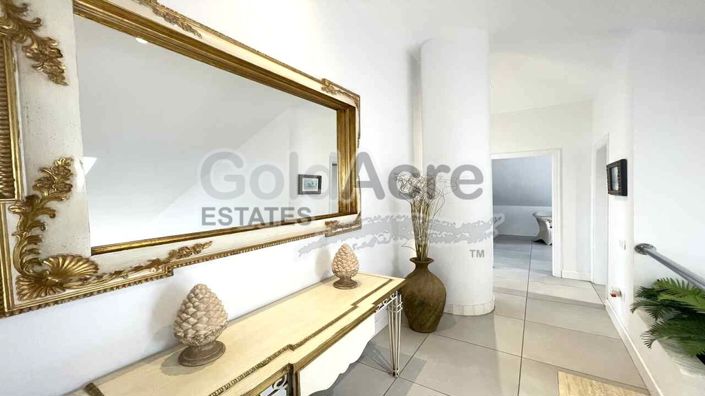 Image No.41-4 Bed Villa for sale