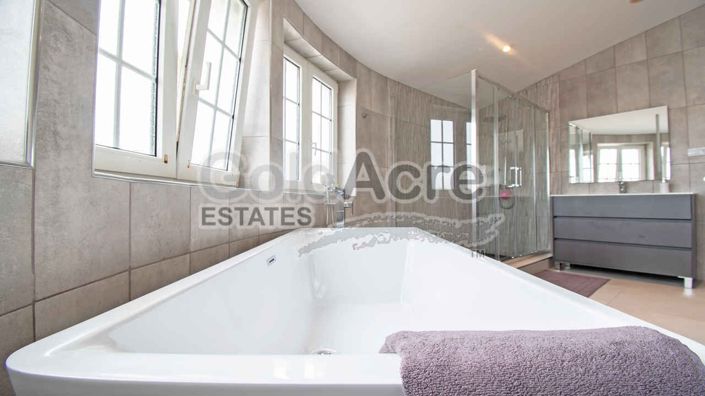 Image No.46-4 Bed Villa for sale