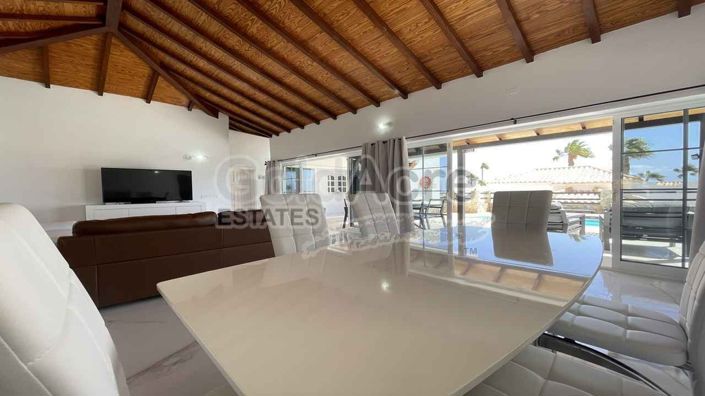 Image No.19-3 Bed Villa for sale