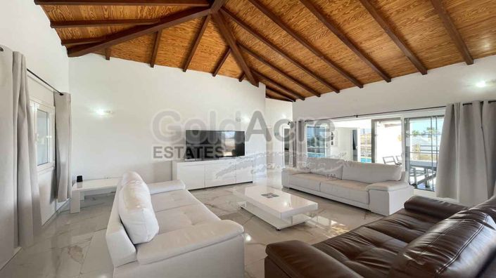 Image No.7-3 Bed Villa for sale