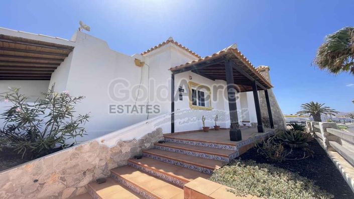 Image No.10-3 Bed Villa for sale