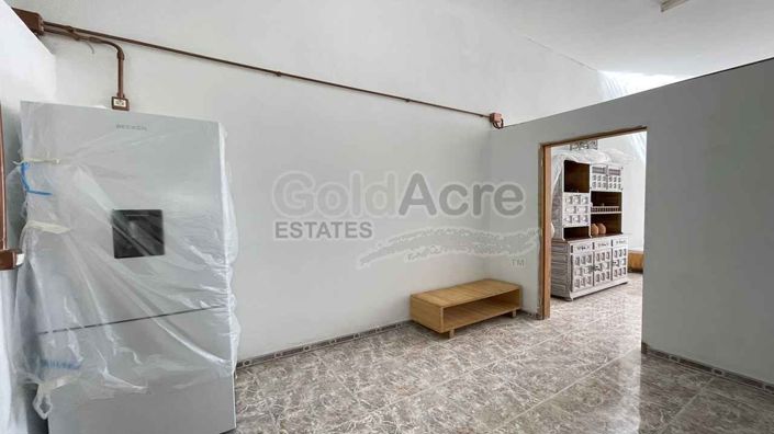 Image No.8-Commercial for sale